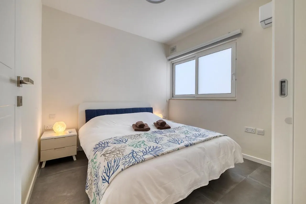 Stunning 3Br Apartment With Marina Views Ta Xbiex Malta