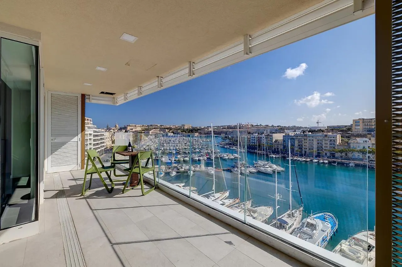 Stunning 3Br Apartment With Marina Views Ta Xbiex Malta