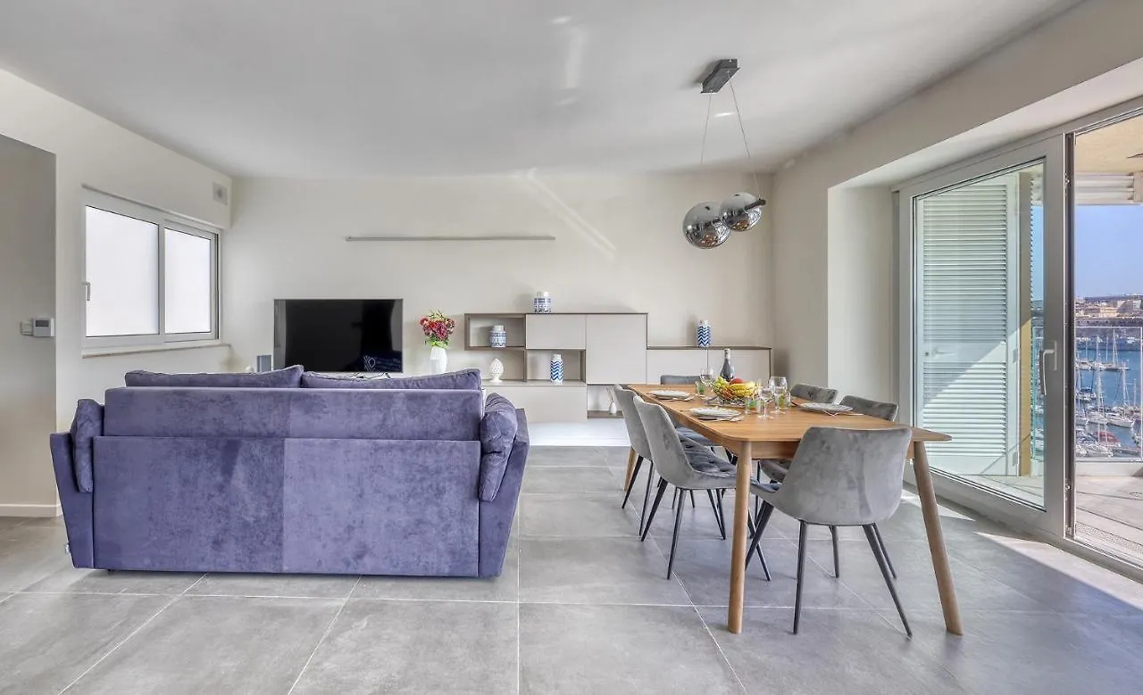Stunning 3Br Apartment With Marina Views Ta Xbiex